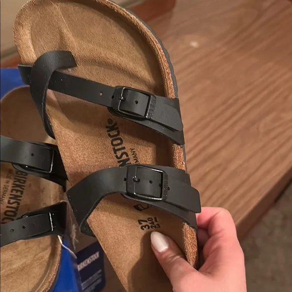 Birkenstock Black and Tan Sandals - Picture 5 of 5